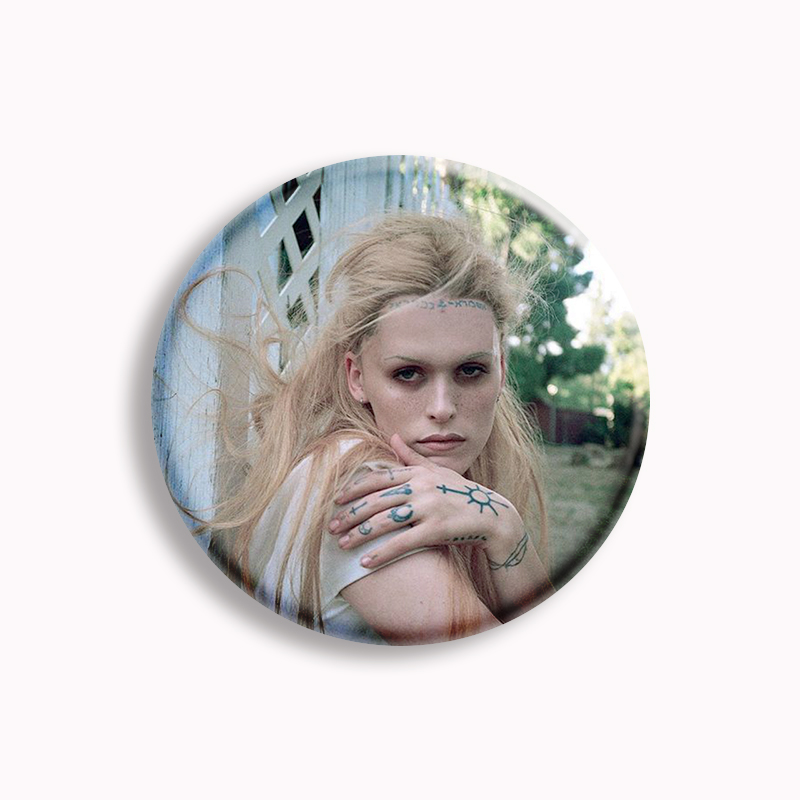 Singer Ethel Cain But Still Be - đánh giá và giá Pin Button Badge